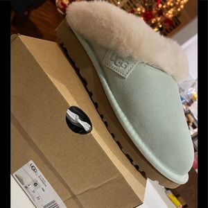 BRAND NEW !!!Ugg’s Cluggette